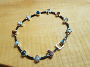 Armband doppelt getragen - Urlaubserinnerung